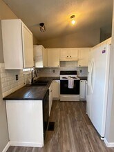 10802 W Carr Ave in Wichita, KS - Building Photo - Building Photo