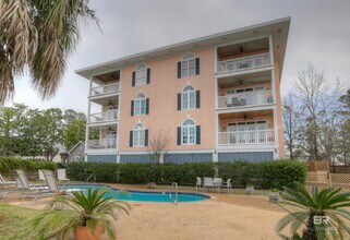 18117 Scenic Hwy 98 in Fairhope, AL - Building Photo - Building Photo