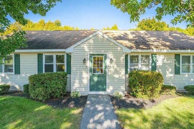 property at 7 Nottingham Dr