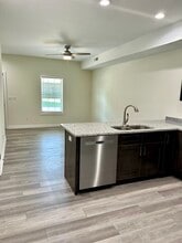 208 Fairway Ln, Unit B in Somerset, KY - Building Photo - Building Photo