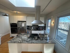 222 Harvard St in Cambridge, MA - Building Photo - Building Photo