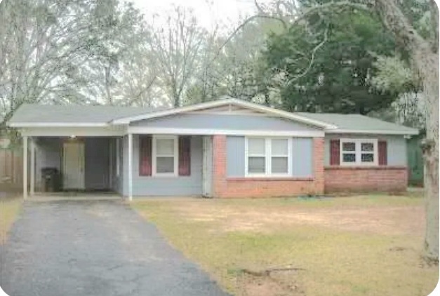 709 Deauville Dr in Mobile, AL - Building Photo