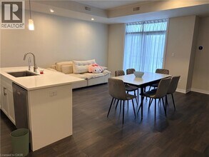 142 Foamflower Pl in Waterloo, ON - Building Photo - Building Photo