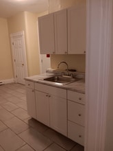 2467 W McMicken Ave, Unit 6 in Cincinnati, OH - Building Photo - Building Photo