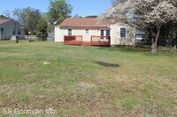 5213 Spruce Dr - 18