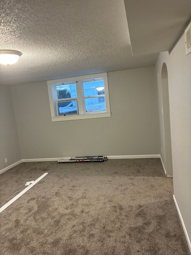 1024 N 15th St in Bismarck, ND - Building Photo - Building Photo