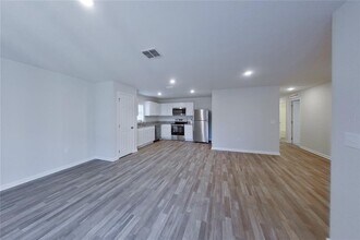 1729 Nebraska Loop in Sumterville, FL - Building Photo - Building Photo