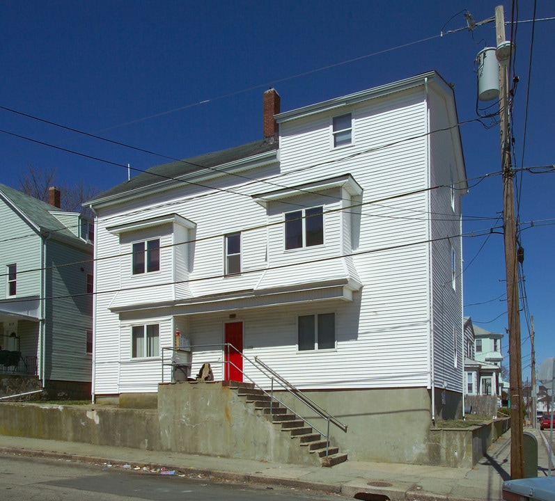 878 Slade St in Fall River, MA - Building Photo