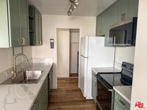 8740 Tuscany Ave in Los Angeles, CA - Building Photo - Building Photo