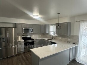 1151 Helen in Layton, UT - Building Photo - Building Photo