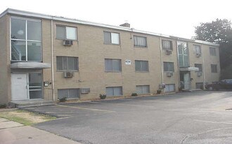 1415 Wyandotte Ave Apartments