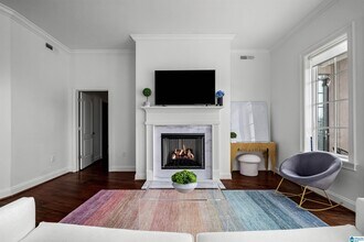 2600 Highland Ave in Birmingham, AL - Building Photo - Building Photo