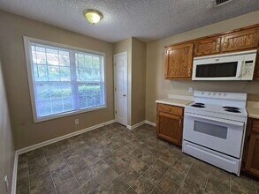 2100 Ringgold Ct in Clarksville, TN - Building Photo - Building Photo