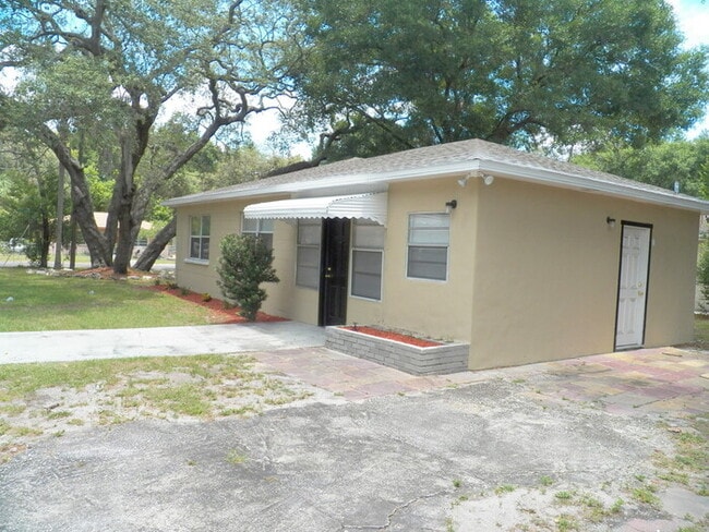 2201 E Fern St in Tampa, FL - Building Photo - Building Photo