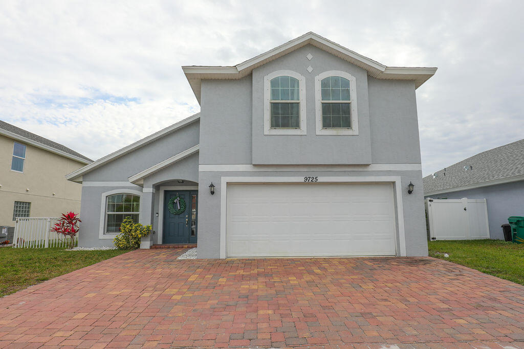 9725 Starboard Dr in Fort Pierce, FL - Building Photo