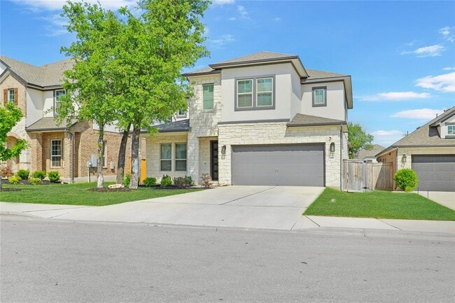 property at 601 Pinnacle View Dr