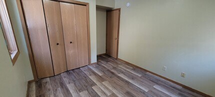 1013 Donald Ave SE in Bemidji, MN - Building Photo - Building Photo