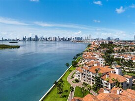 2331 Fisher Island Dr in Miami Beach, FL - Building Photo