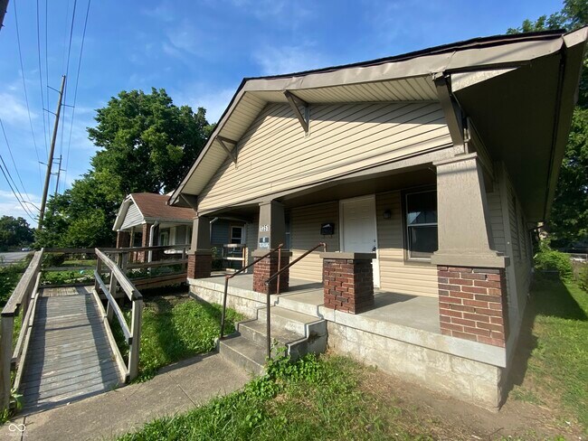 1351 S Belmont Ave in Indianapolis, IN - Building Photo - Building Photo