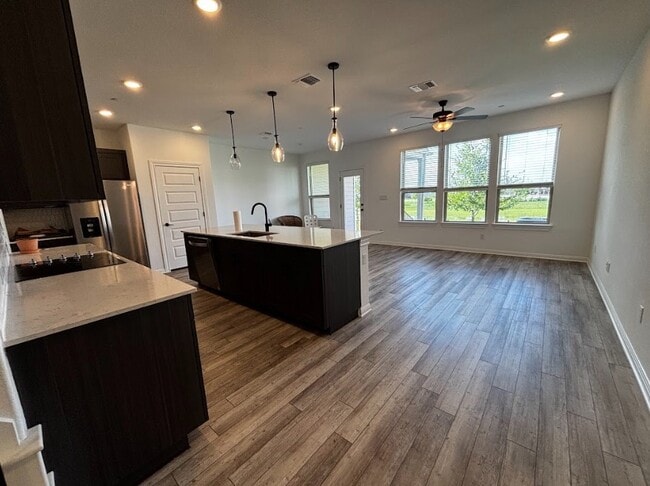 property at 2725 Woodall Dr