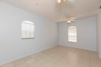 4753 Marine Pkwy in New Port Richey, FL - Building Photo - Building Photo
