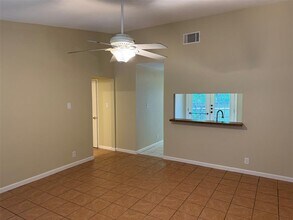 10805 Lanshire Dr in Austin, TX - Building Photo - Building Photo