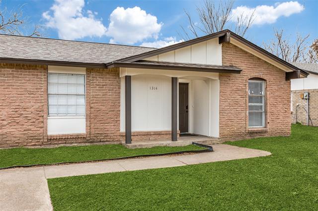 1314 Yukon Dr in Garland, TX - Building Photo