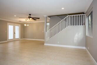 580 NW 38th Ave in Deerfield Beach, FL - Foto de edificio - Building Photo