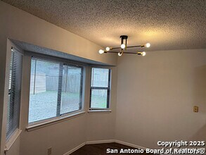7554 Oriental Trail in San Antonio, TX - Building Photo - Building Photo