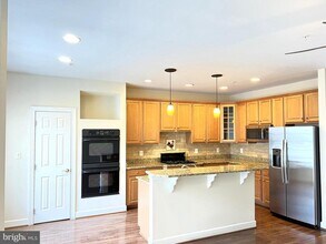 725 Ridgemont Ave in Rockville, MD - Building Photo - Building Photo