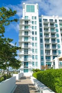 The Edge in West Palm Beach, FL - Foto de edificio - Building Photo