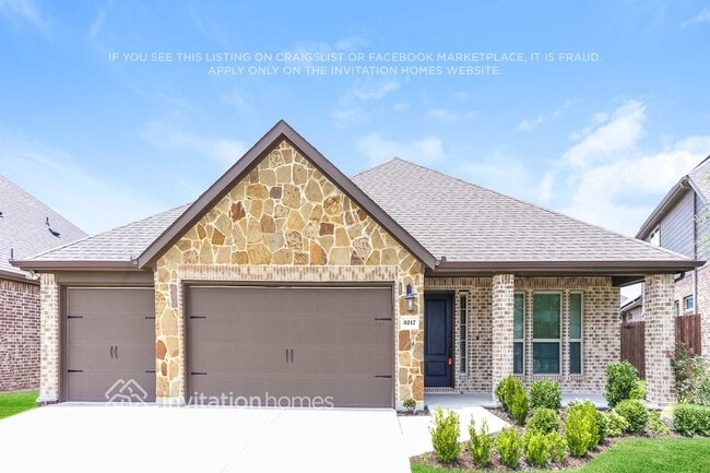 property at 3217 Larkin Ln