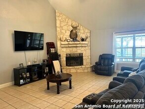 6004 Gainsborough Dr in Spring Branch, TX - Building Photo - Building Photo