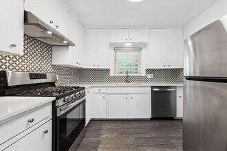1002 Ellingson Ln in Austin, TX - Building Photo - Building Photo