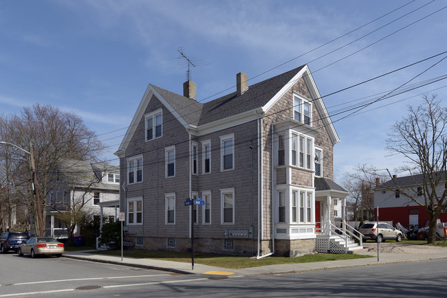 73 Main St in Fairhaven, MA - Building Photo - Building Photo