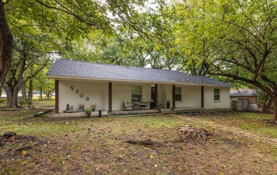 5708 Flamingo Ct in Rowlett, TX - Building Photo