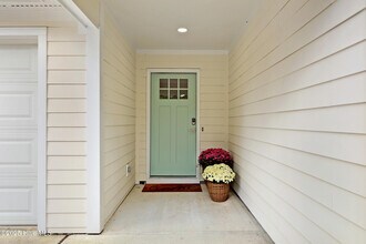 303 Hixon Pl in Wilmington, NC - Building Photo - Building Photo