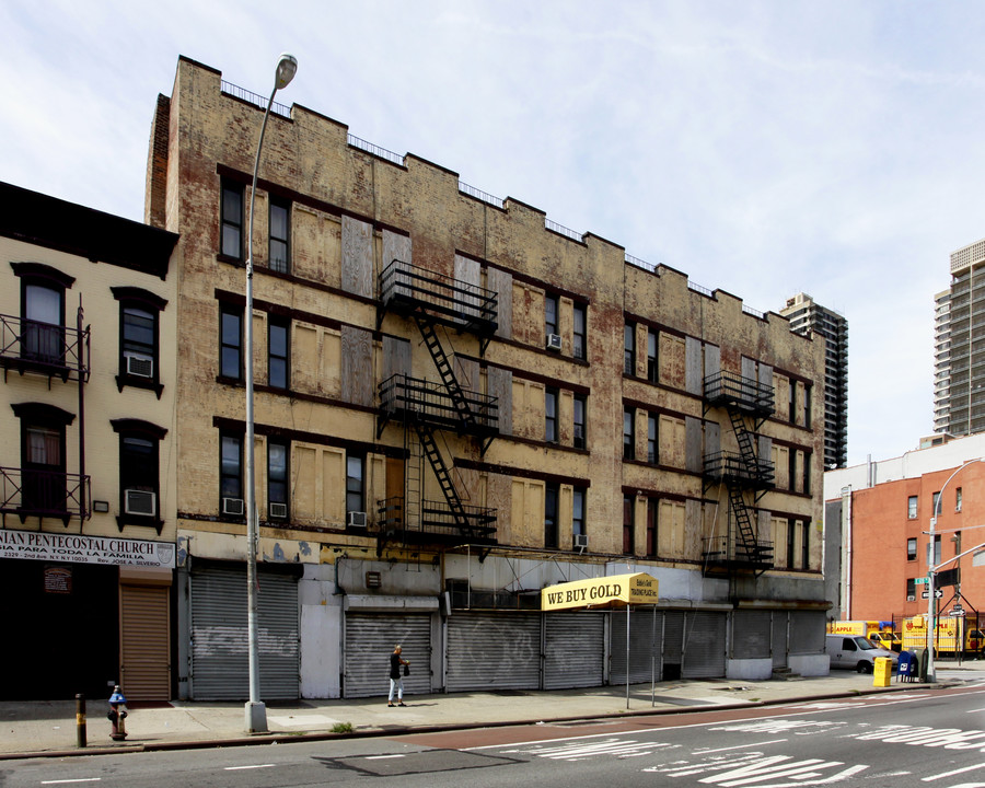 2331-2337 Second Ave in New York, NY - Building Photo