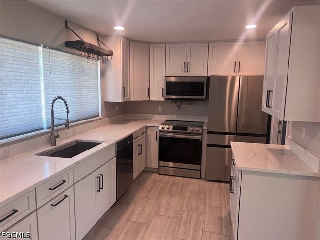 5215 Rutland Ct in Cape Coral, FL - Building Photo - Building Photo