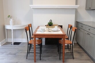 1033 Flemington St in Pittsburgh, PA - Building Photo - Building Photo