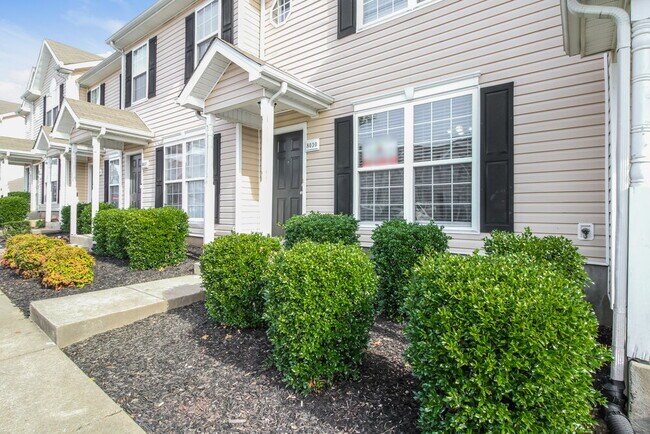 8030 Logan Dr in La Vergne, TN - Building Photo - Building Photo