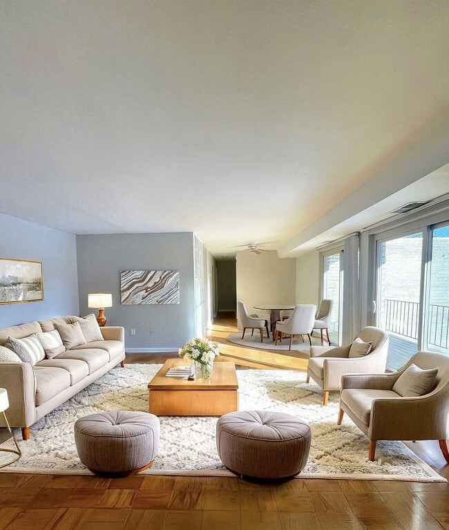 TOWNE CREST APARTMENTS
