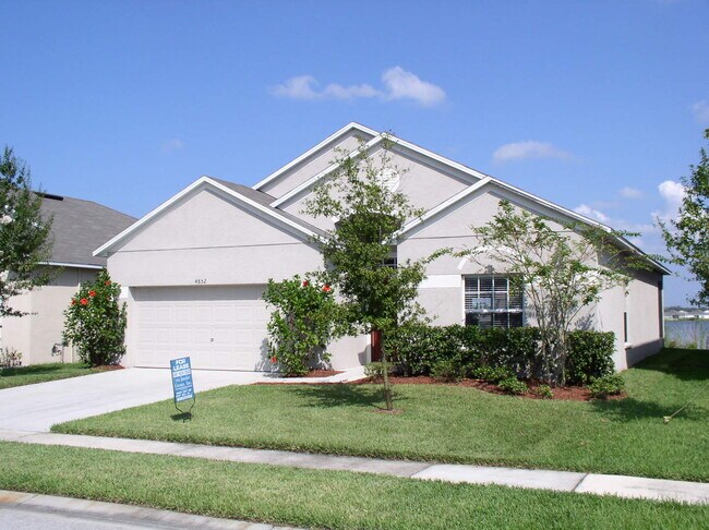 property at 4852 Waterside Pointe Cir