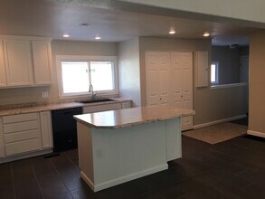 1233 Cook Ave in Billings, MT - Building Photo - Building Photo