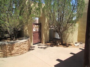 8008 Basalt Ave NW in Albuquerque, NM - Building Photo - Building Photo