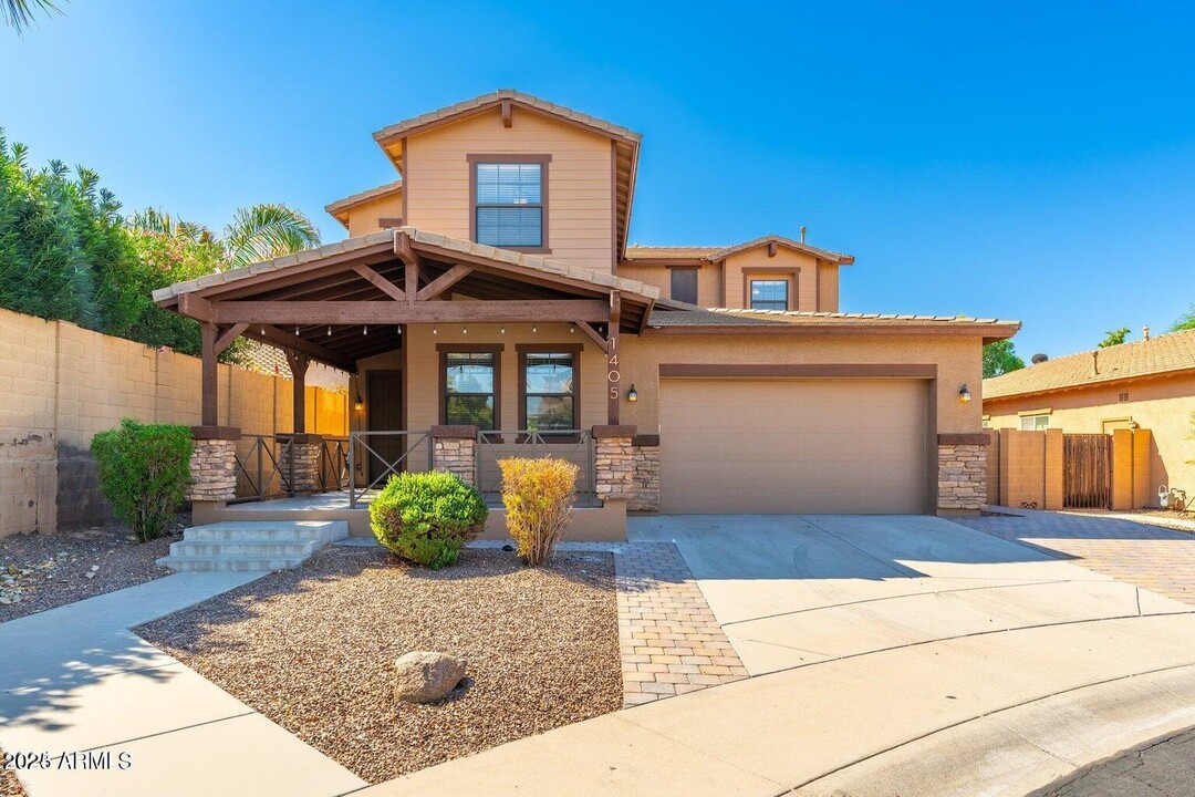 1405 W Pelican Ct in Chandler, AZ - Building Photo