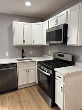 2026 Druid Hill Ave, Unit 2 in Baltimore, MD - Building Photo - Building Photo