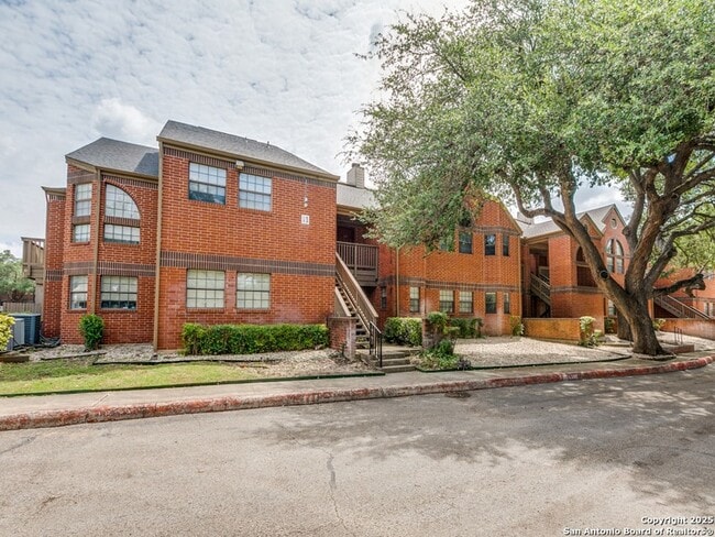 property at 7930 Roanoke Run