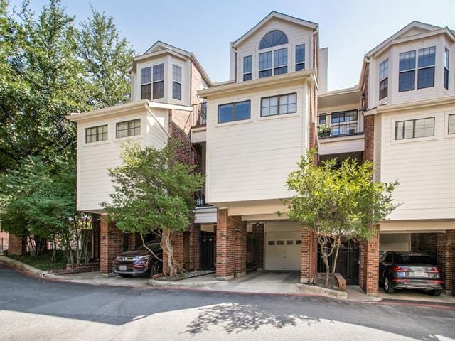 property at 3235 Cole Ave