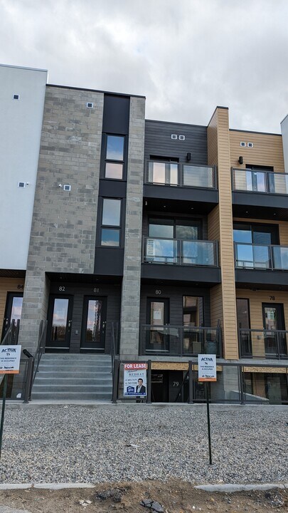 261 Woodbine Av in Kitchener, ON - Building Photo